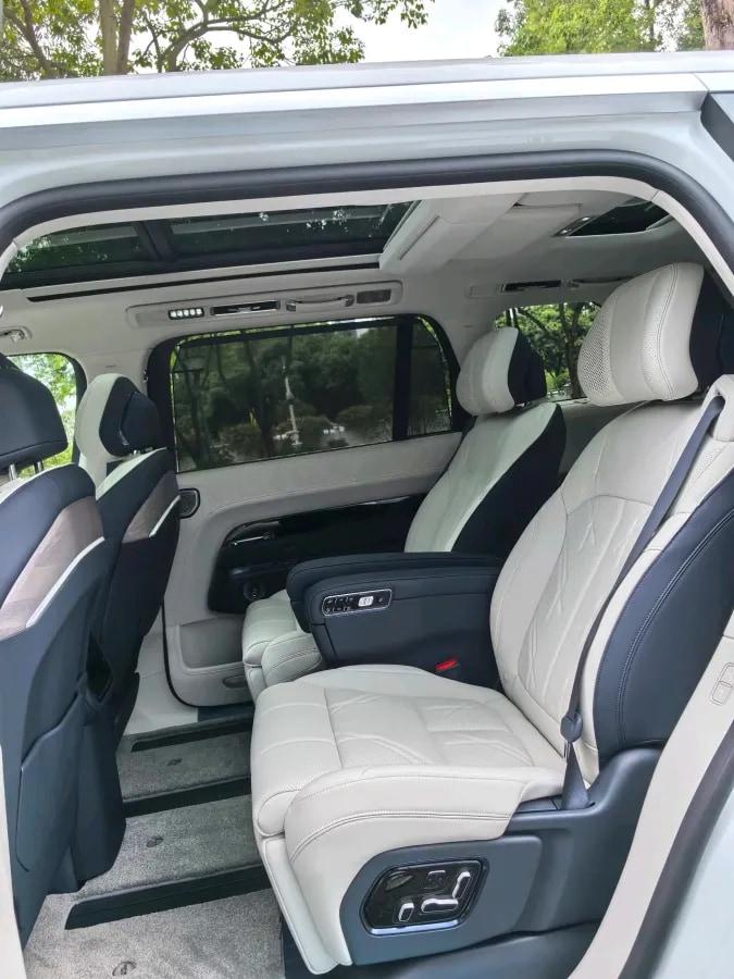 2025 Zeekr 9X 2.0T 279HP L4 1DHT PHEV image 6