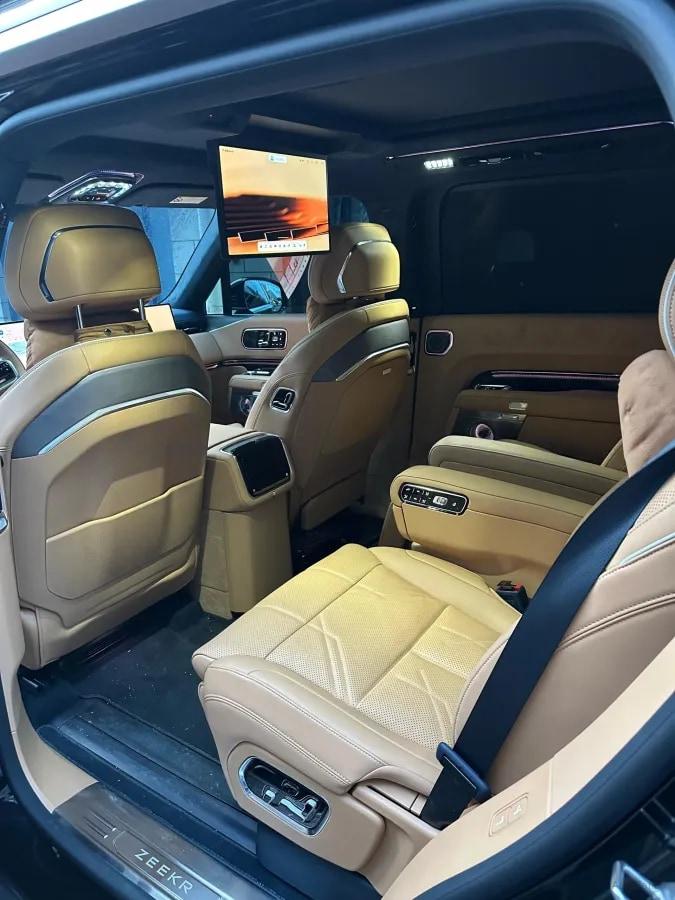 2025 Zeekr 9X 2.0T 279HP L4 1DHT PHEV image 6