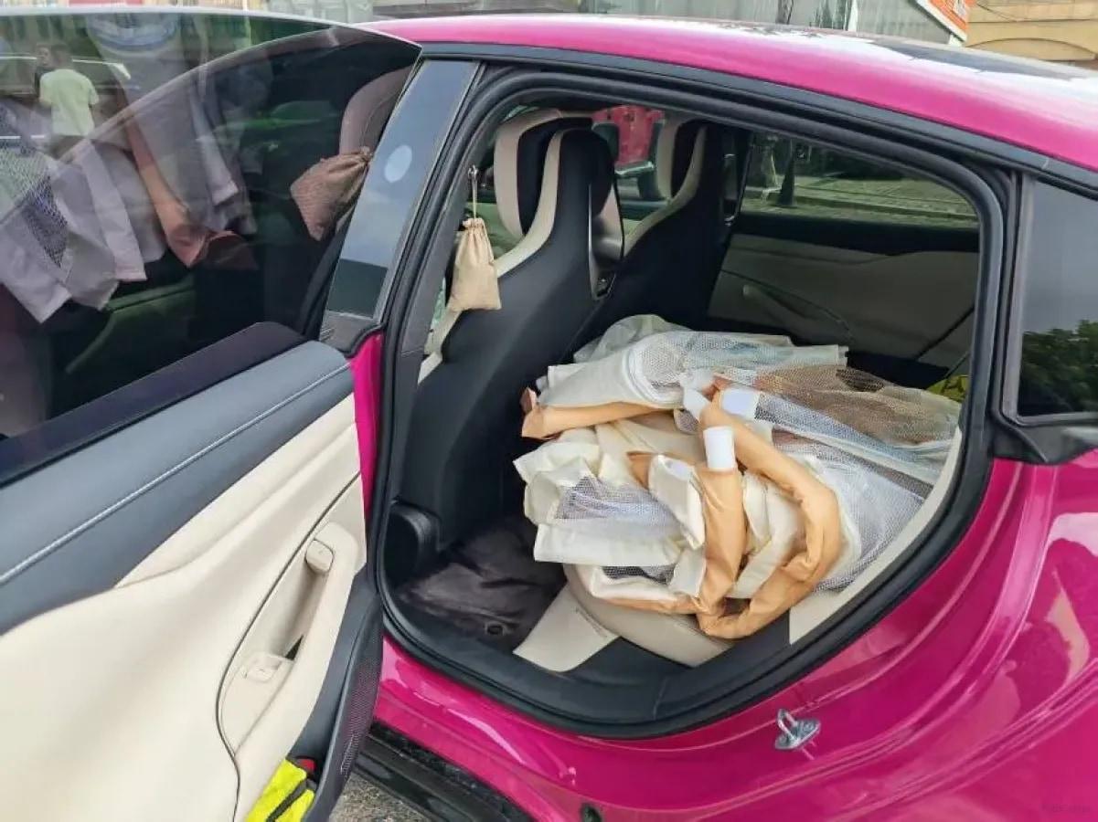 2024 Xiaomi SU7 BEV 73.6KWH 700km image 6