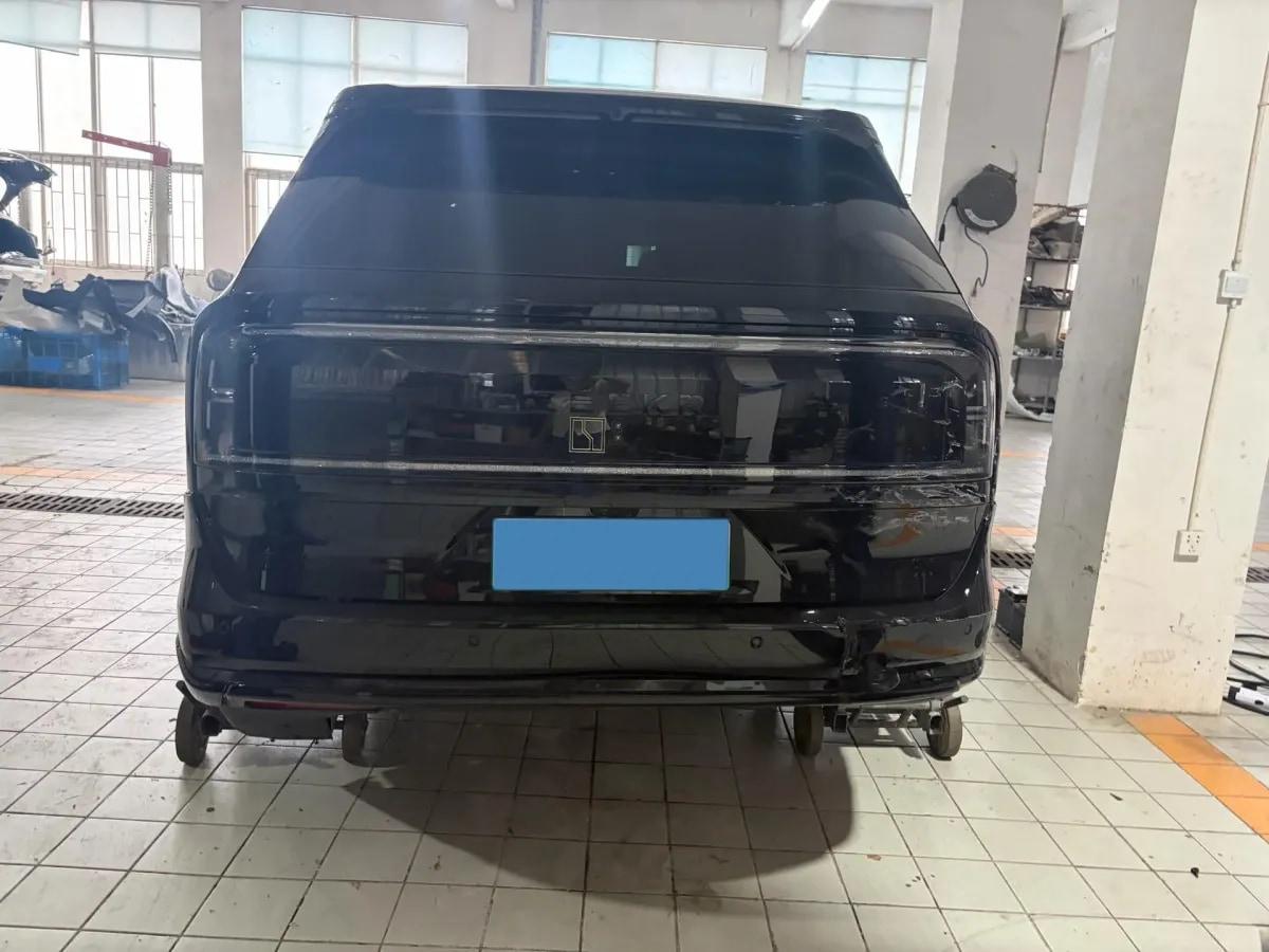 2025 Zeekr 9X 2.0T 279HP L4 1DHT PHEV image 6