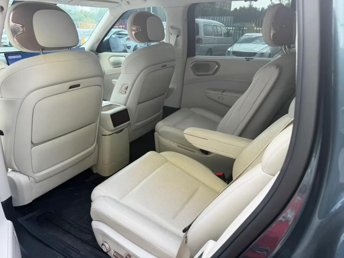 2025 LYNK&CO 900 2.0T 254HP L4 3DHT PHEV 52.38KWH 280km image 6