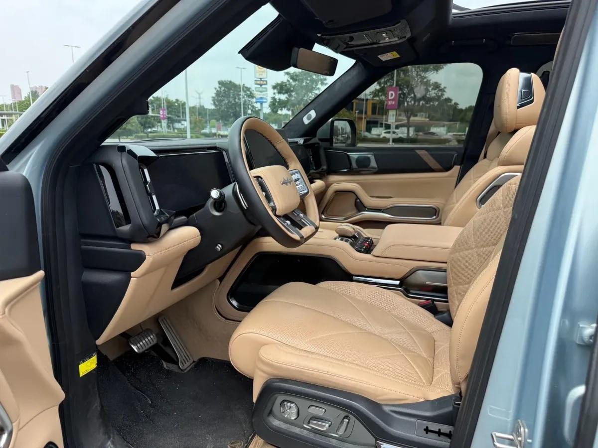 2025 FangChengBao Bao 8 2.0T 245HP L4 E-CVT PHEV 36.8KWH image 6