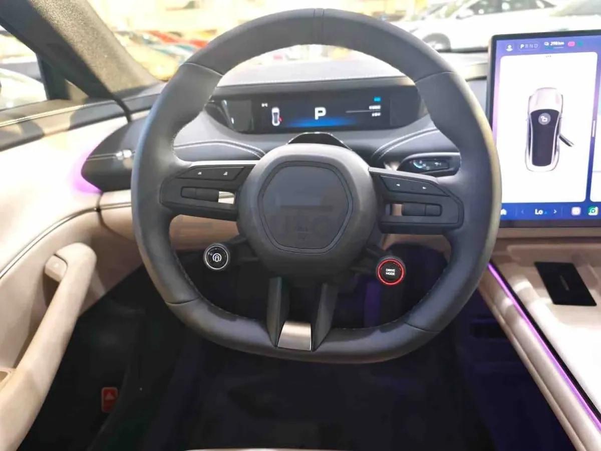 2024 Xiaomi SU7 BEV 94.3KWH 830km image 6