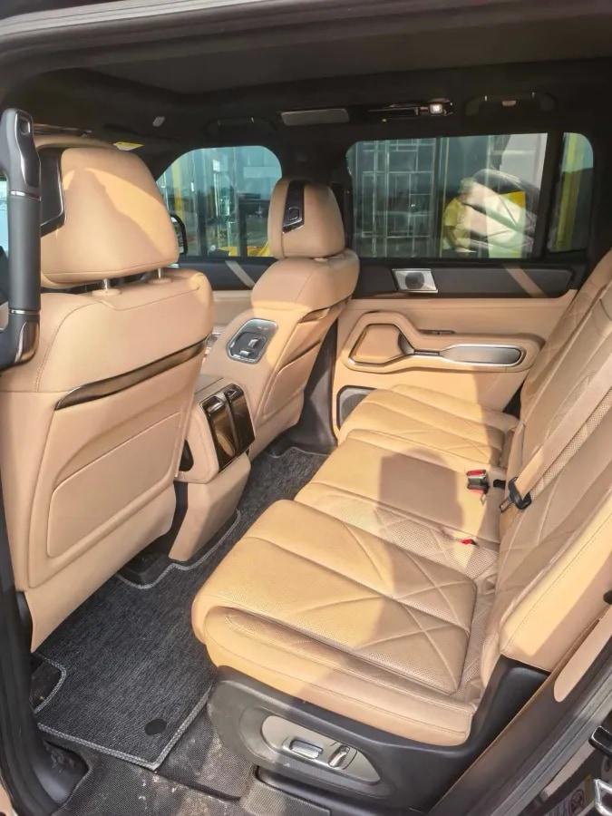 2025 FangChengBao Bao 8 2.0T 245HP L4 E-CVT PHEV 36.8KWH image 6