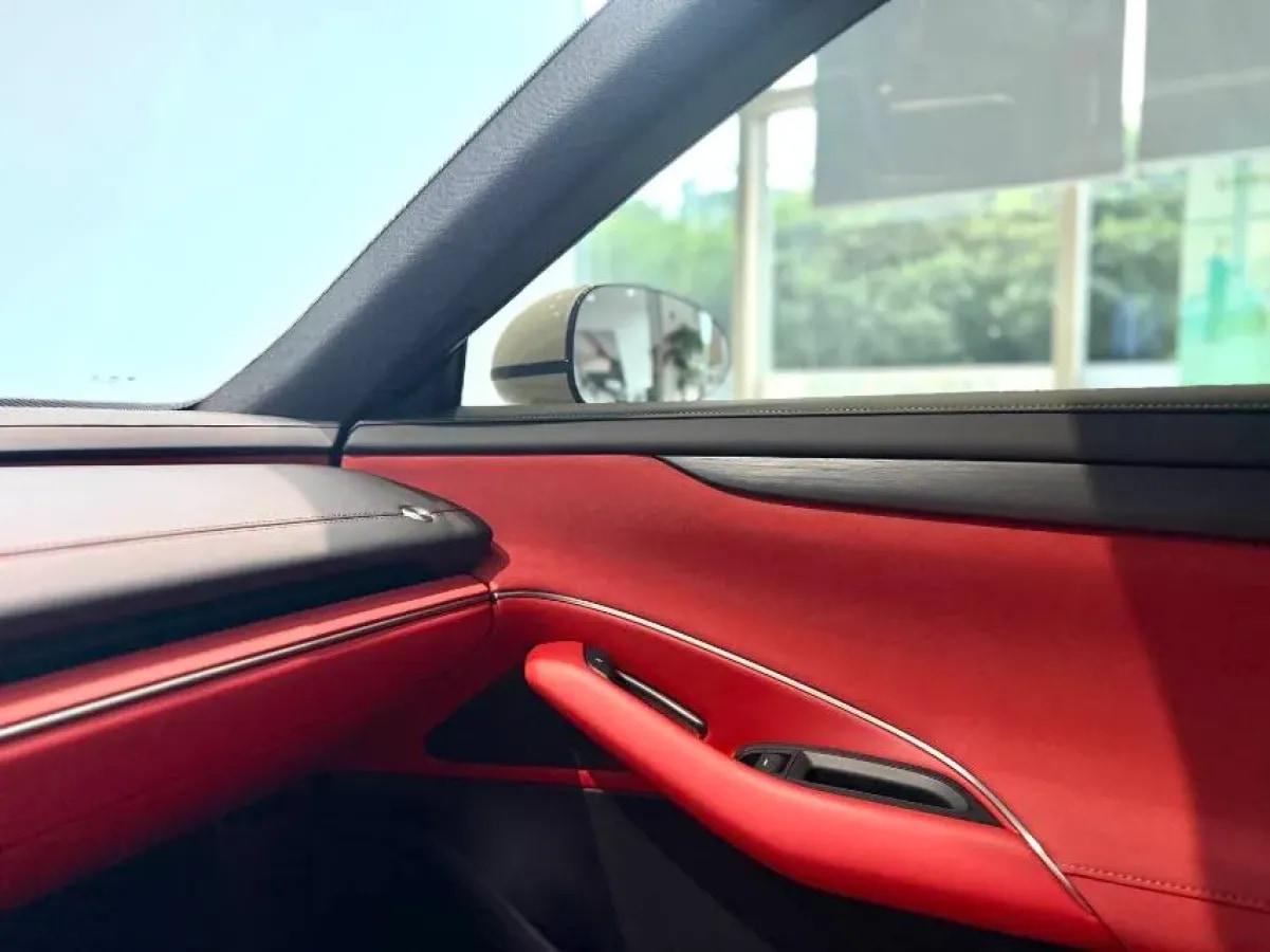 2024 Xiaomi SU7 BEV 73.6KWH image 6