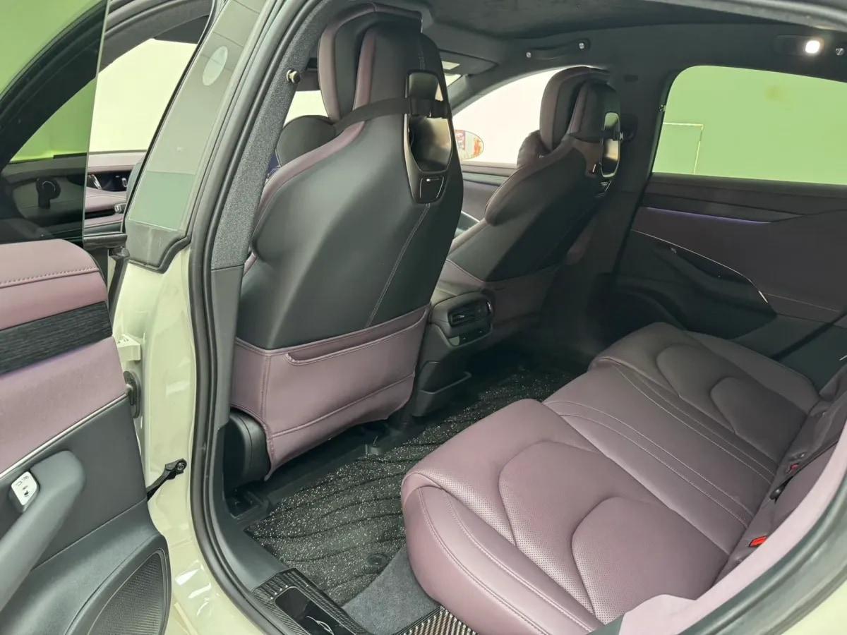 2024 Xiaomi SU7 BEV 73.6KWH image 6