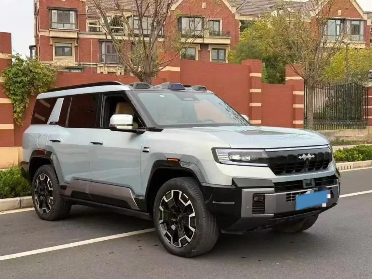 2025 FangChengBao Bao 8 2.0T 245HP L4 E-CVT PHEV 36.8KWH image 6