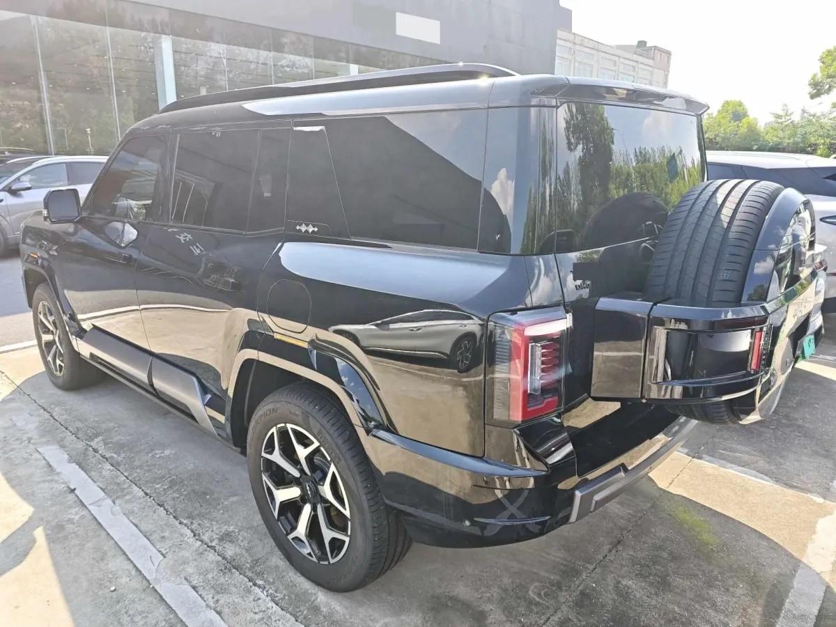 2025 FangChengBao Bao 8 2.0T 245HP L4 E-CVT PHEV 36.8KWH image 6