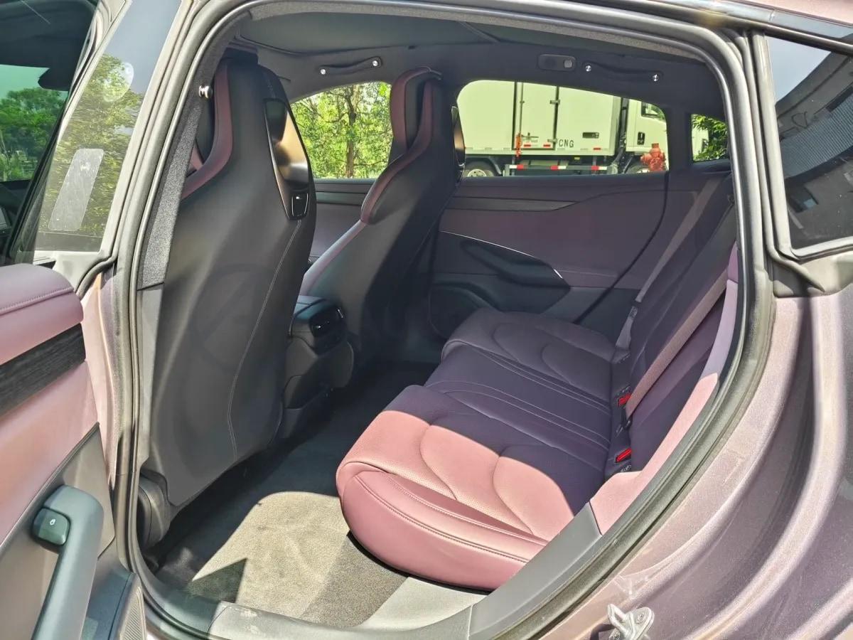 2024 Xiaomi SU7 BEV 73.6KWH image 6
