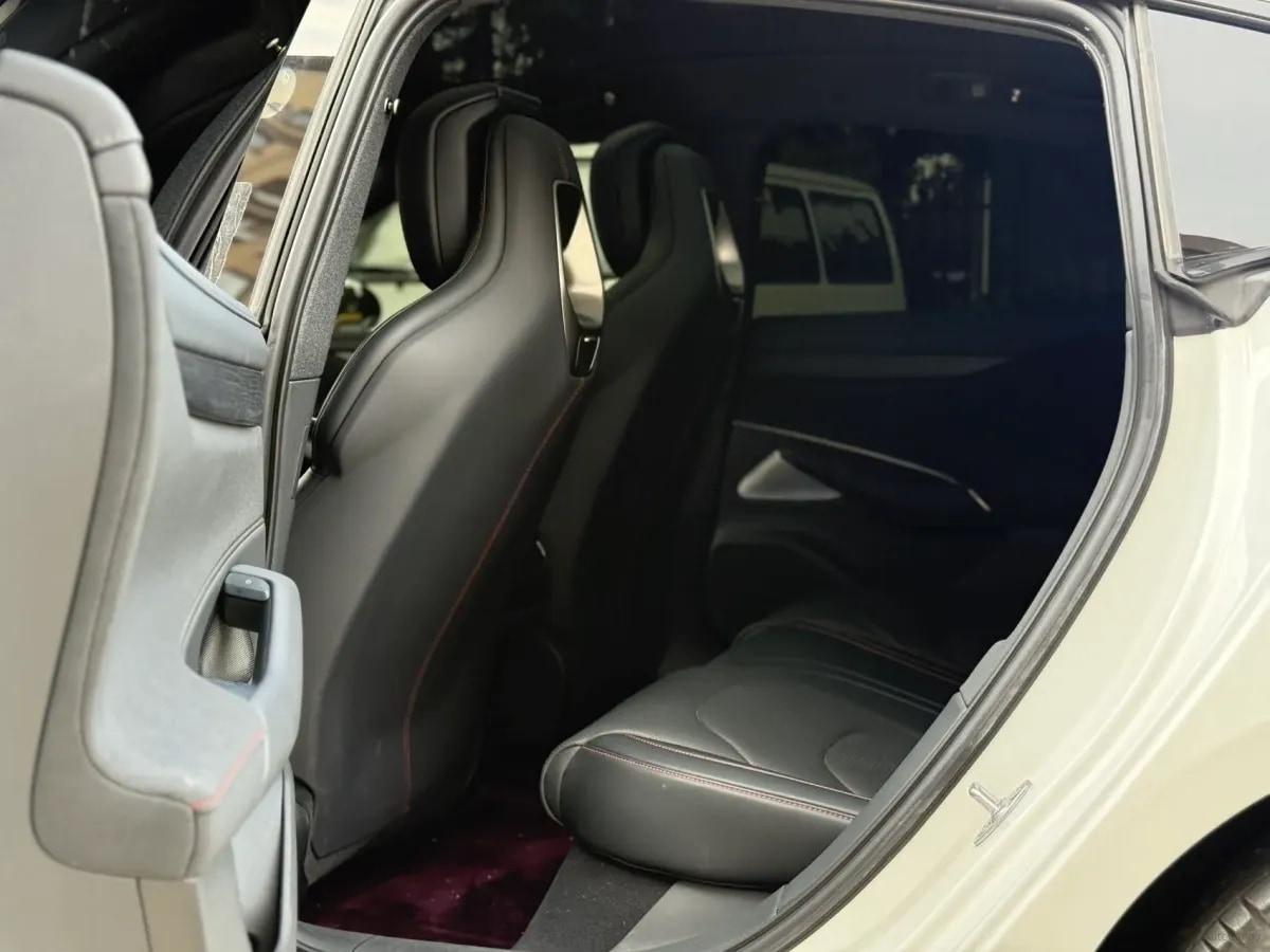 2024 Xiaomi SU7 BEV 73.6KWH image 6