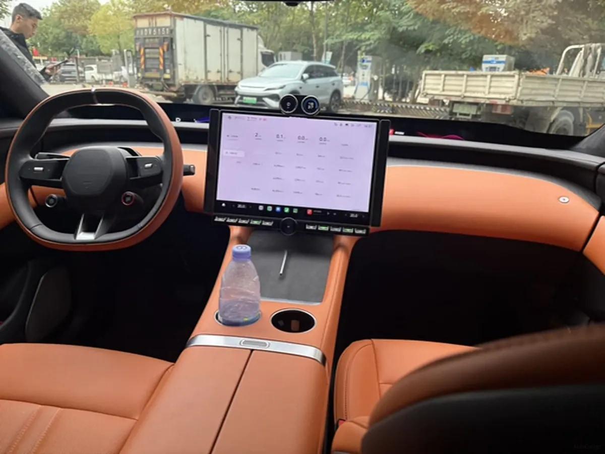 2025 Xiaomi YU7 BEV 101.7KWH 760km image 6