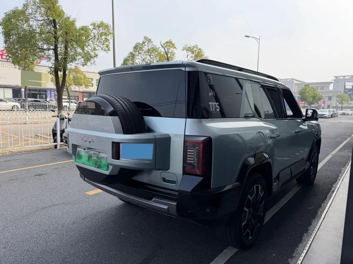 2025 Fang Cheng Bao Bao 8 2.0T 245HP L4 E-CVT PHEV 36.8KWH image 6