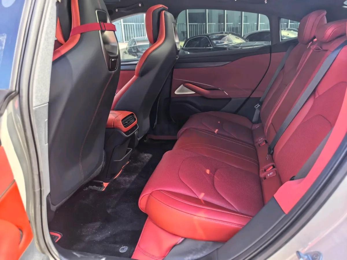 2024 Xiaomi SU7 BEV 73.6KWH image 6