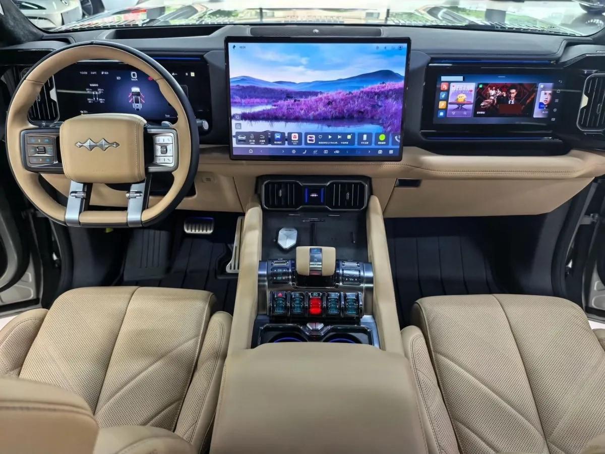 2025 Fang Cheng Bao Bao 8 2.0T 245HP L4 E-CVT PHEV 36.8KWH image 6