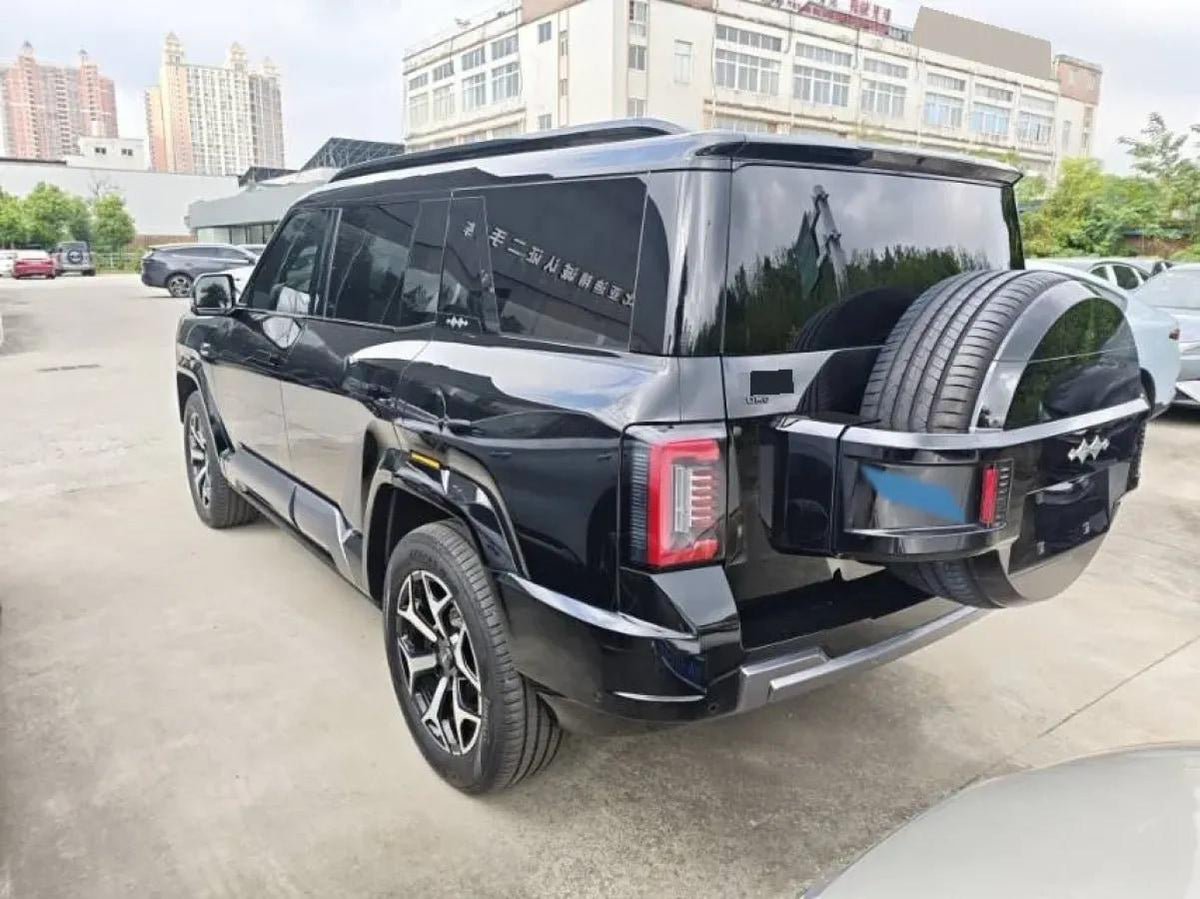 2025 FangChengBao Bao 8 2.0T 245HP L4 E-CVT PHEV 36.8KWH image 6