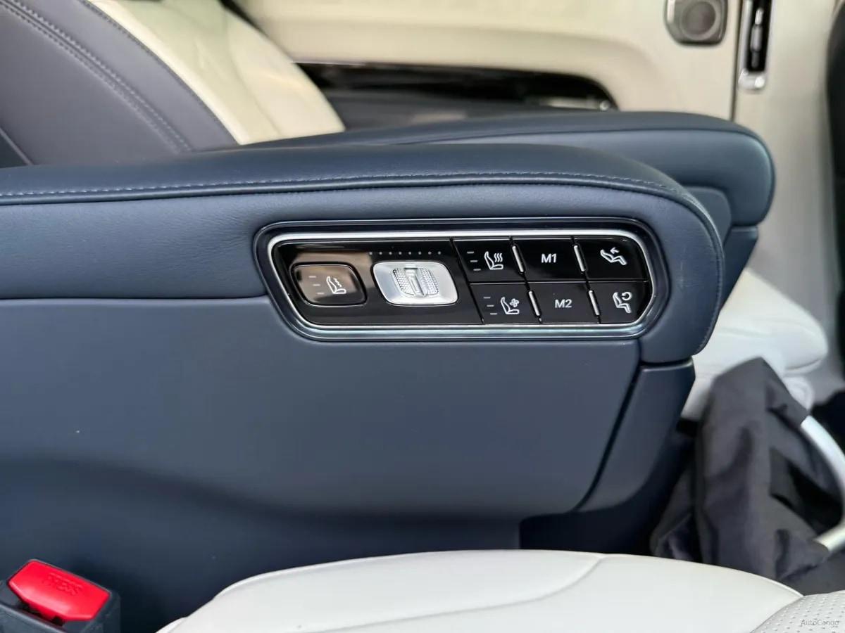 2025 Zeekr 9X 2.0T 279HP L4 1DHT PHEV image 7