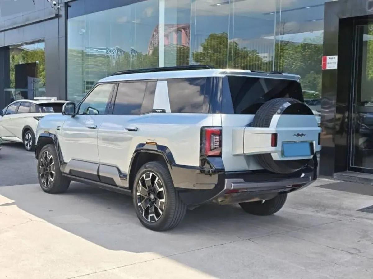 2025 FangChengBao Bao 8 2.0T 245HP L4 E-CVT PHEV 36.8KWH image 7