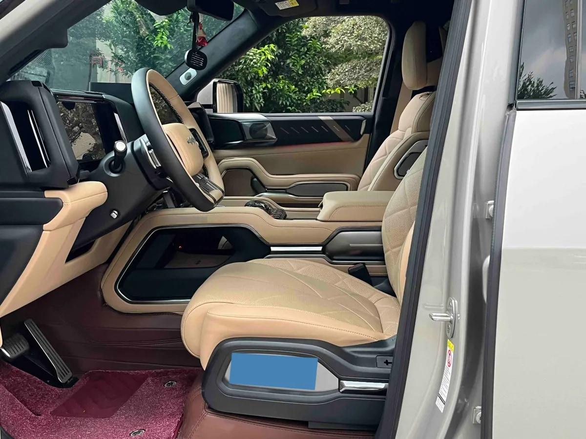 2025 Fang Cheng Bao Bao 8 2.0T 245HP L4 E-CVT PHEV 36.8KWH image 7