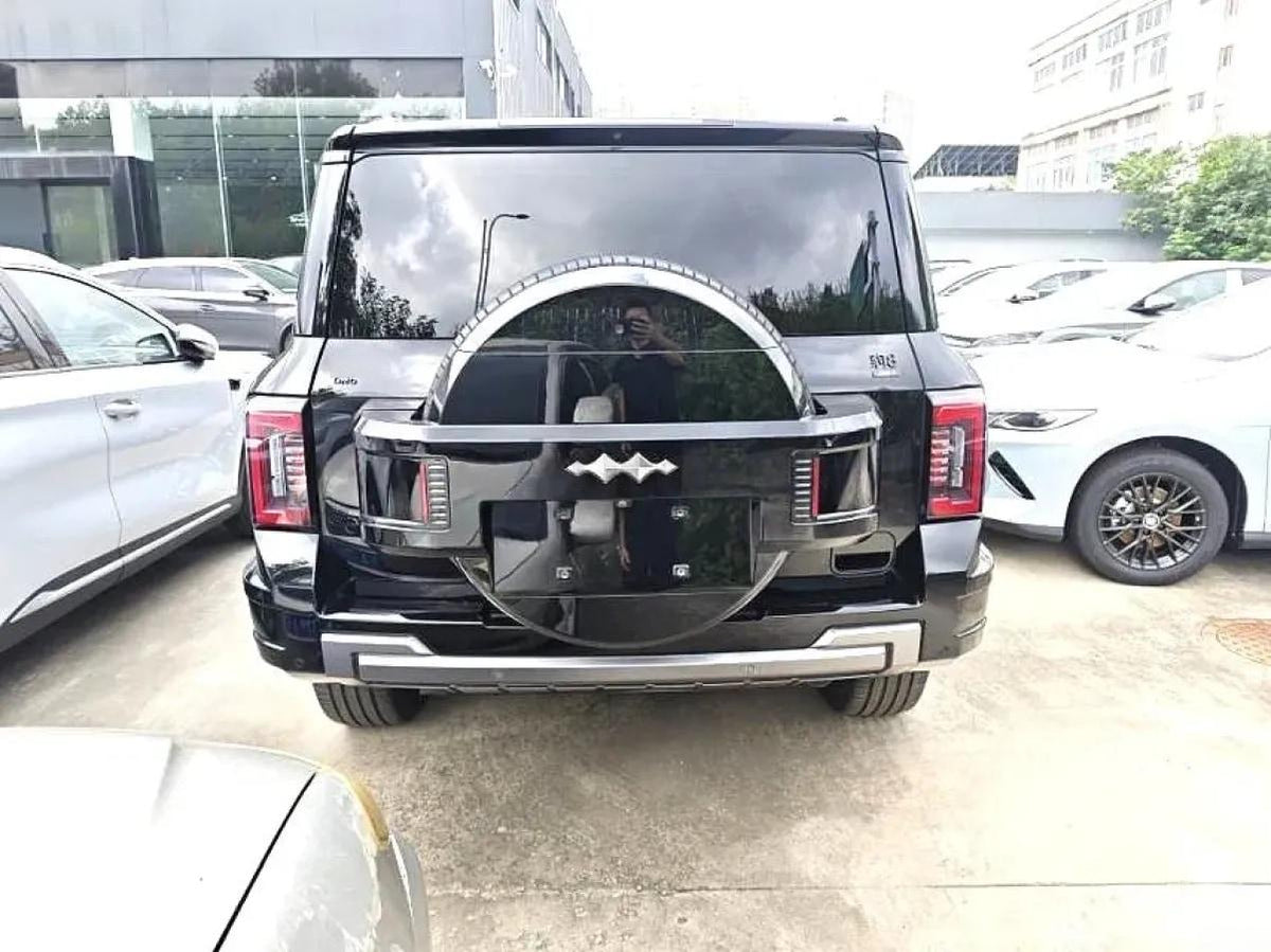 2025 FangChengBao Bao 8 2.0T 245HP L4 E-CVT PHEV 36.8KWH image 7