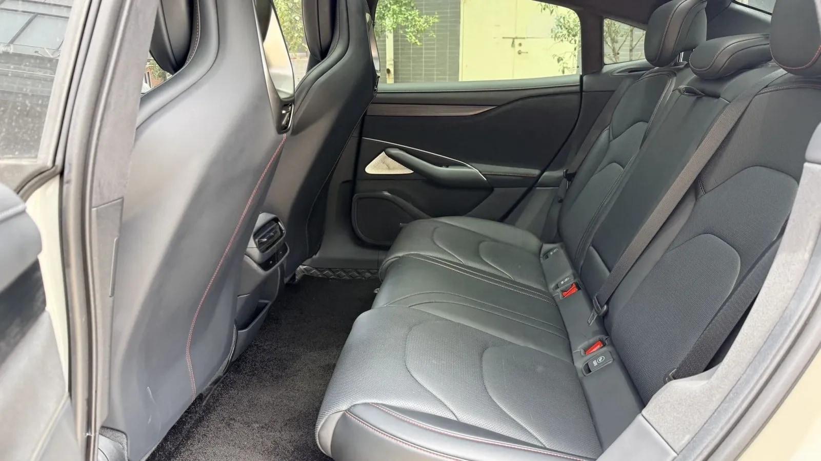 2024 Xiaomi SU7 BEV 101KWH image 7