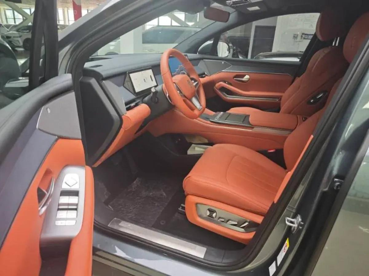 2025 BYD Tang L 1.5T 156HP L4 E-CVT PHEV 35.6KWH 175km image 7