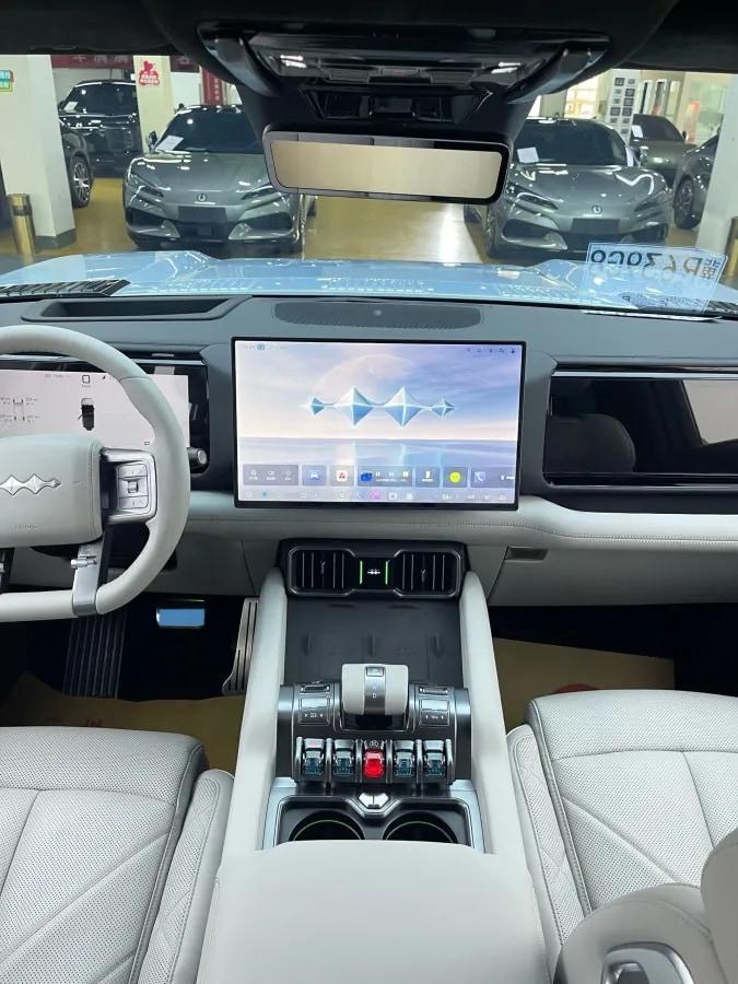 2026 Fang Cheng Bao Bao 8 2.0T 245HP L4 E-CVT PHEV 46.7KWH image 7