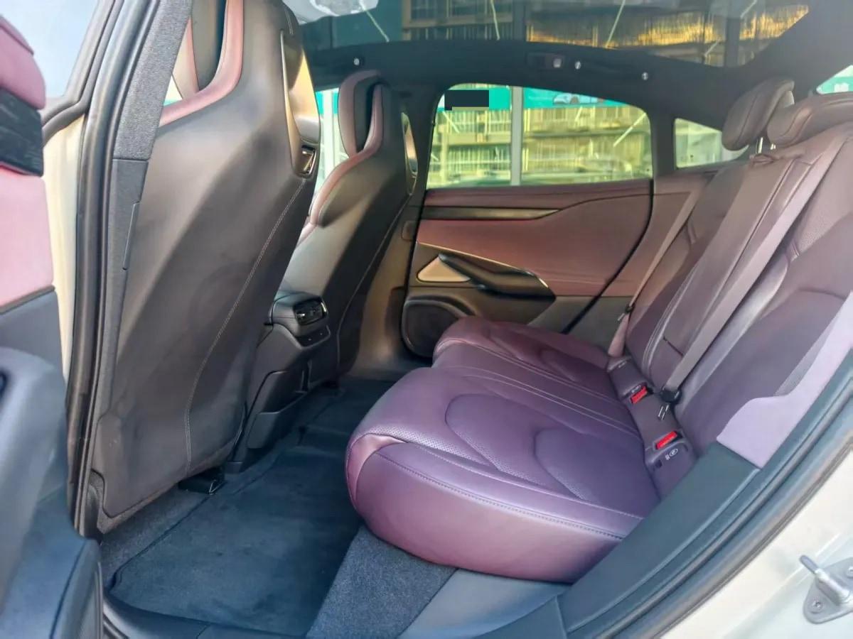 2024 Xiaomi SU7 BEV 73.6KWH 700km image 7