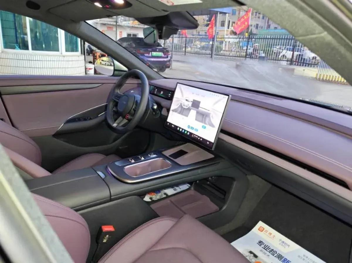 2024 Xiaomi SU7 BEV 73.6KWH 700km image 7
