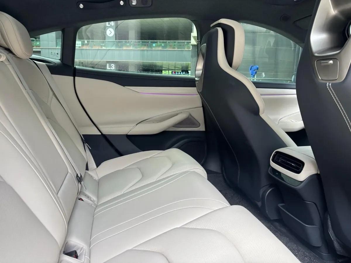 2024 Xiaomi SU7 BEV 94.3KWH image 7