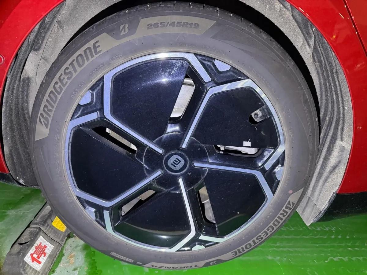 2026 Xiaomi SU7 BEV 73KWH 720km image 7