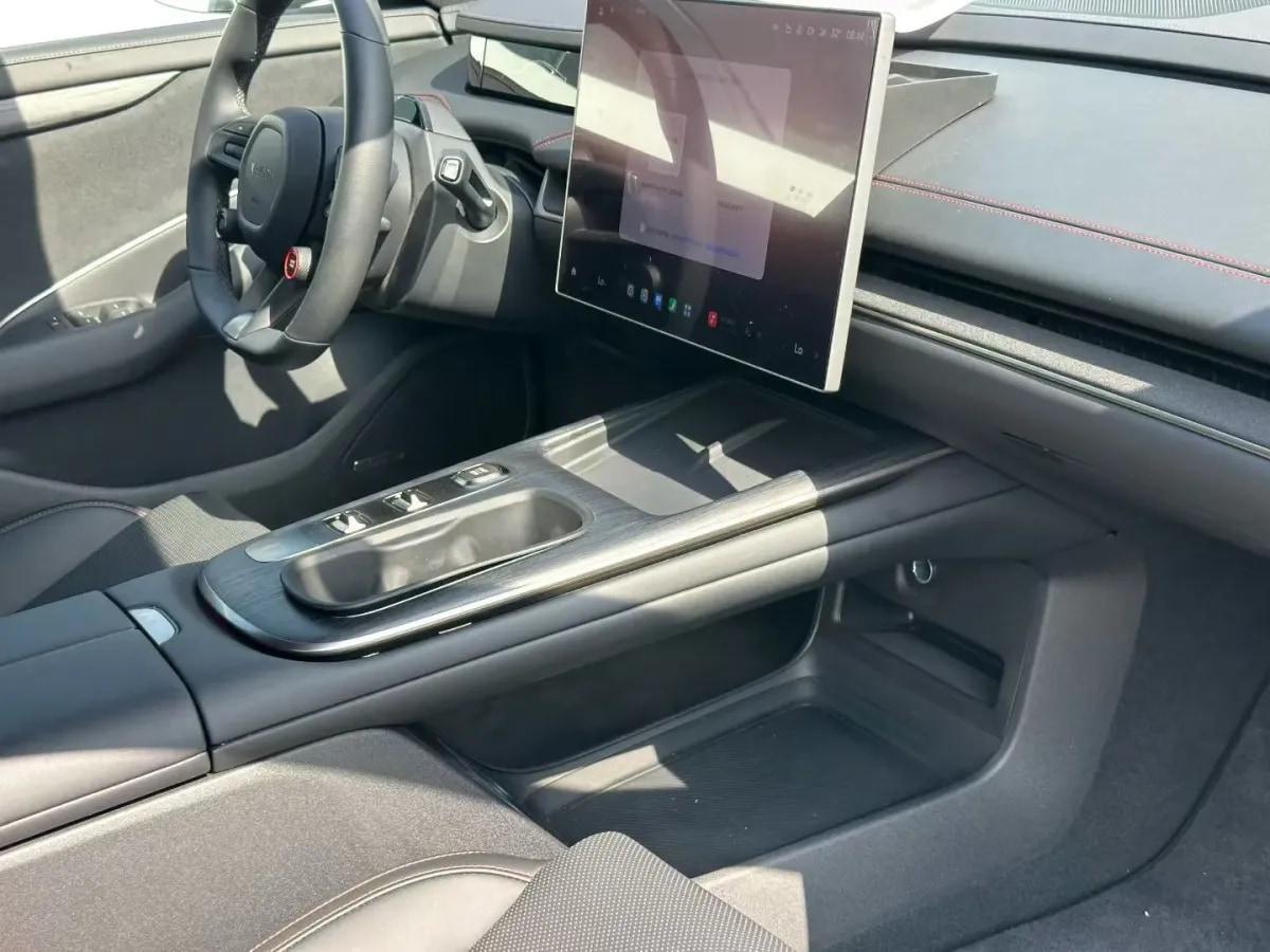 2024 Xiaomi SU7 BEV 73.6KWH 700km image 7