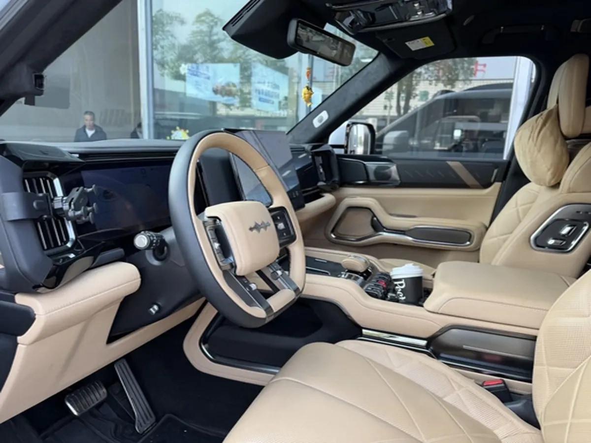 2025 Fang Cheng Bao Bao 8 2.0T 245HP L4 E-CVT PHEV 36.8KWH image 7