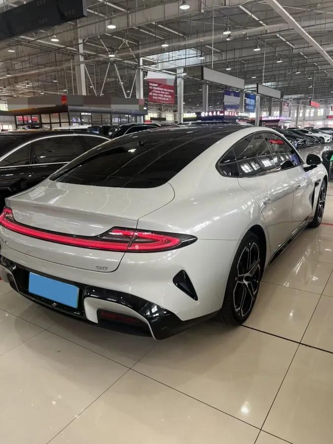 2024 Xiaomi SU7 BEV 73.6KWH image 7