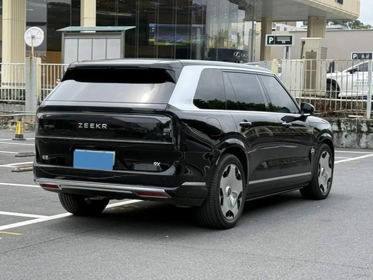 2025 Zeekr 9X 2.0T 279HP L4 1DHT PHEV image 7