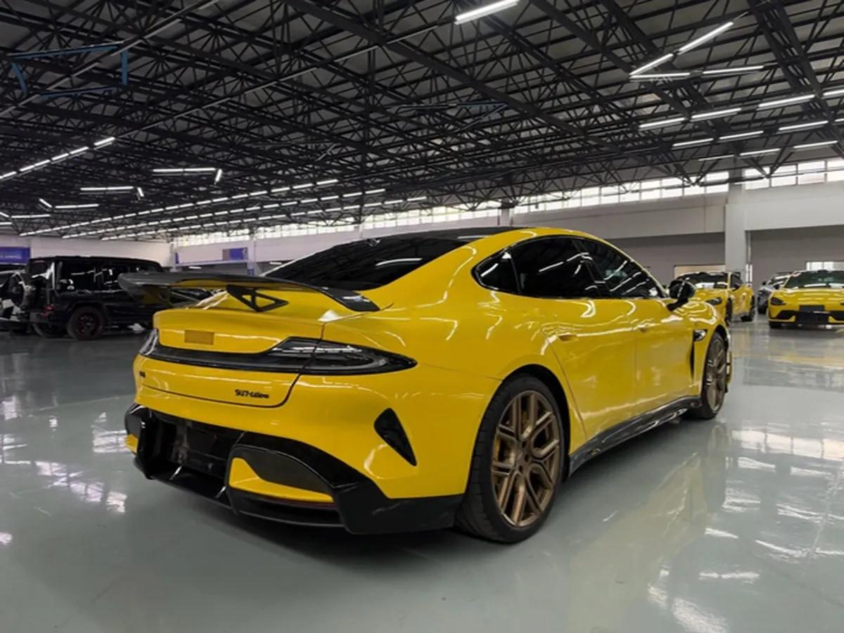 2025 Xiaomi SU7 Ultra BEV 93.7KWH 630km image 7