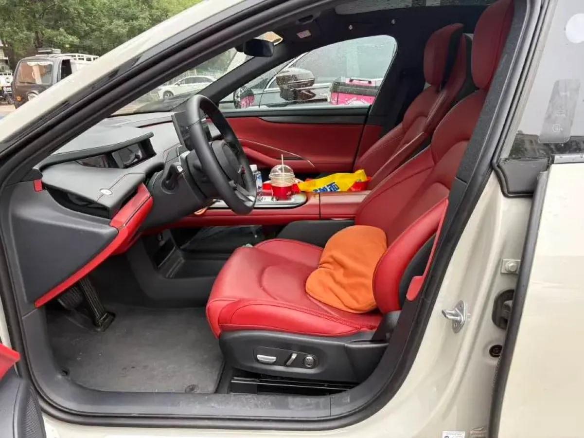 2024 Xiaomi SU7 BEV 94.3KWH image 7