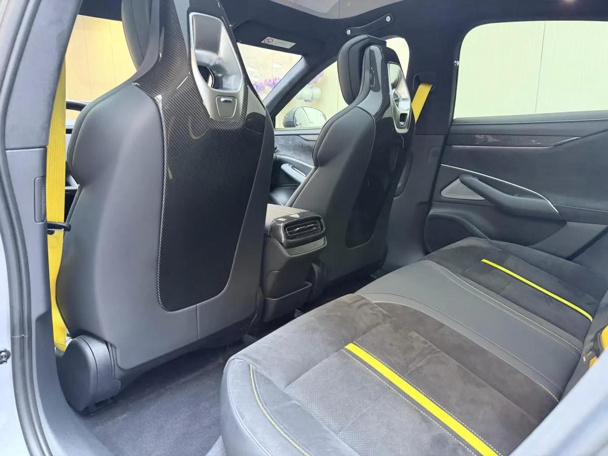 2025 Xiaomi SU7 Ultra BEV 93.7KWH image 7