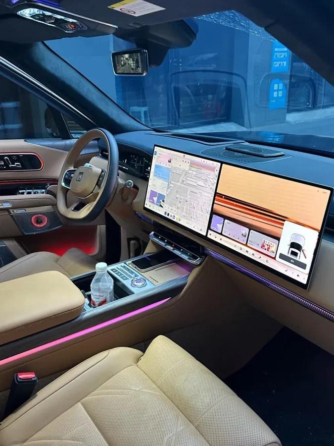 2025 Zeekr 9X 2.0T 279HP L4 1DHT PHEV image 7