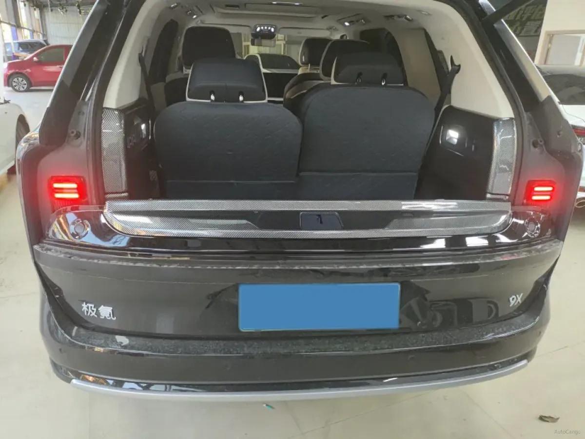 2025 Zeekr 9X 2.0T 279HP L4 1DHT PHEV image 7