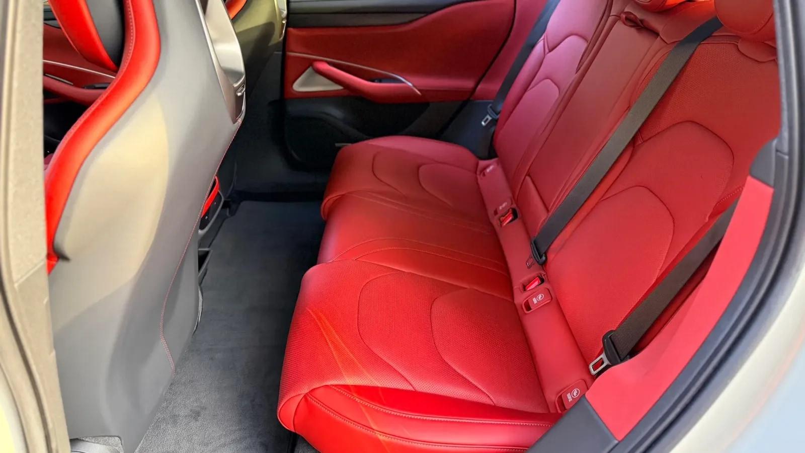 2024 Xiaomi SU7 BEV 94.3KWH image 7