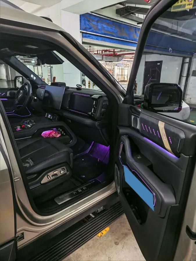 2025 FangChengBao Bao 8 2.0T 245HP L4 E-CVT PHEV 36.8KWH image 7