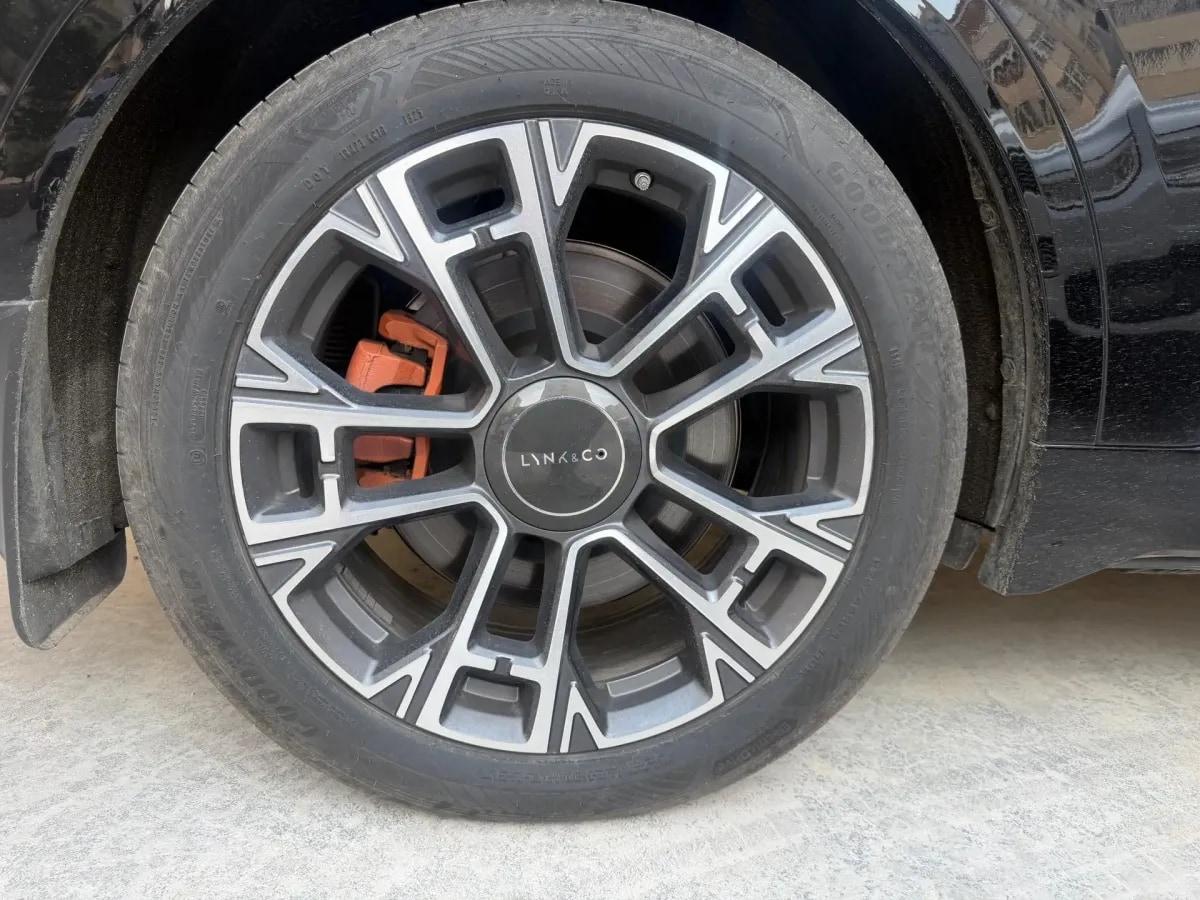 2025 LYNK&CO 900 2.0T 254HP L4 3DHT PHEV 52.38KWH 280km image 7