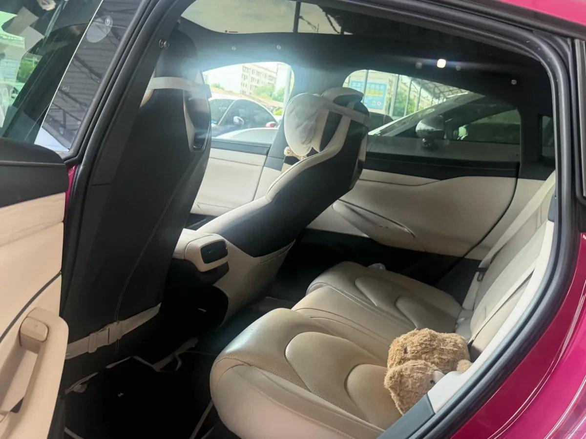 2024 Xiaomi SU7 BEV 73.6KWH image 7