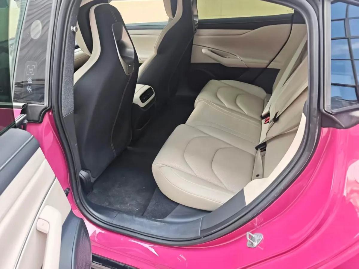 2024 Xiaomi SU7 BEV 73.6KWH image 7