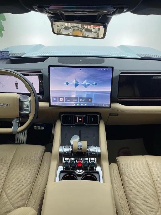 2025 FangChengBao Bao 8 2.0T 245HP L4 E-CVT PHEV 36.8KWH image 7