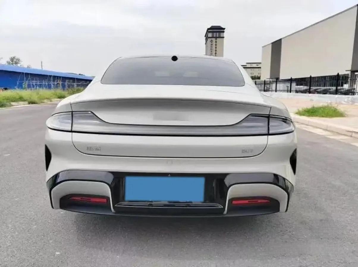 2024 Xiaomi SU7 BEV 73.6KWH image 7