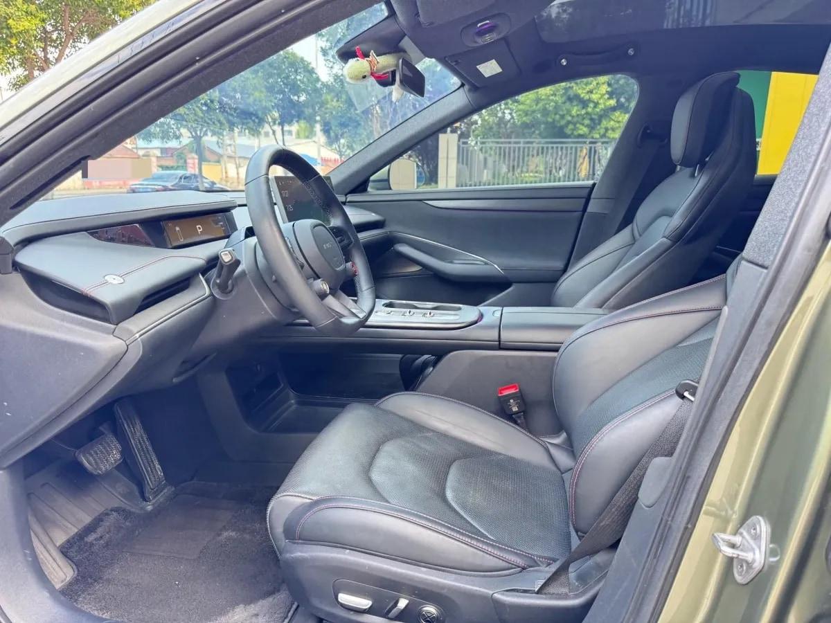 2024 Xiaomi SU7 BEV 73.6KWH image 7