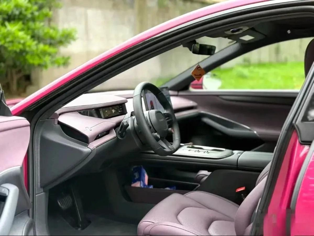 2024 Xiaomi SU7 BEV 73.6KWH image 7