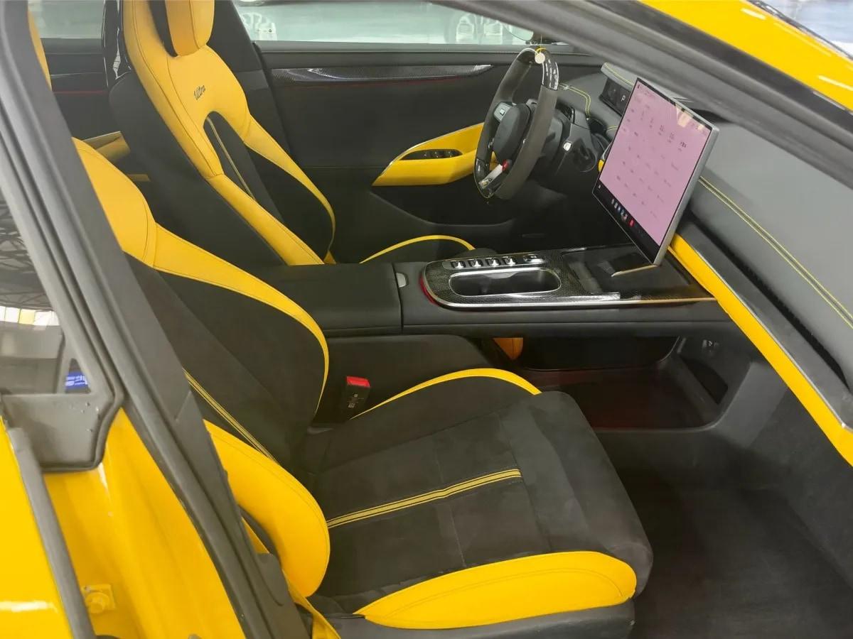 2025 Xiaomi SU7 Ultra BEV 93.7KWH 630km image 7