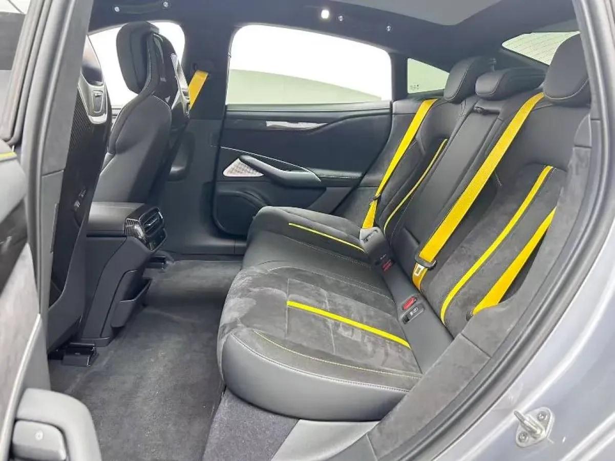 2025 Xiaomi SU7 Ultra BEV 93.7KWH image 7
